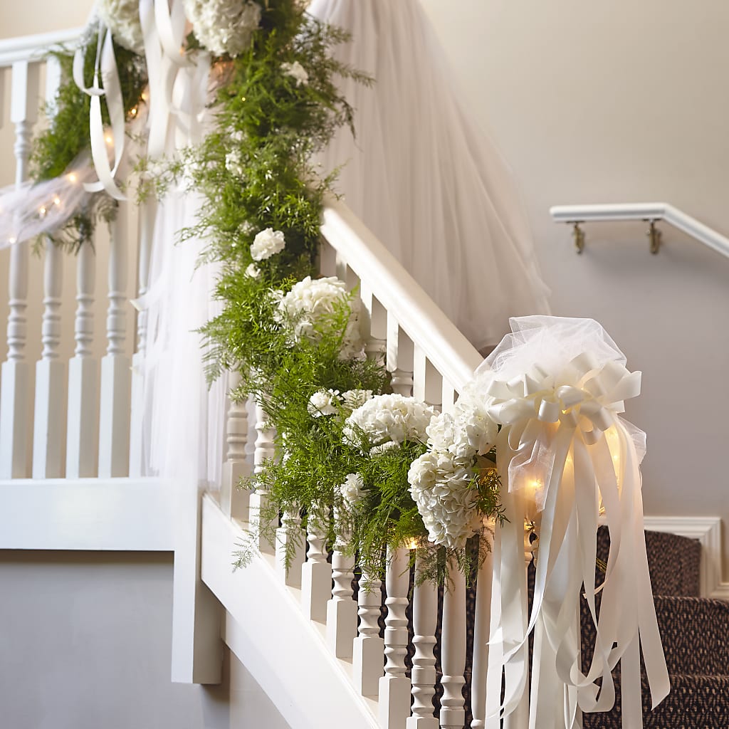 Champagne Dreams Garland – Amour Florist, Belford NJ