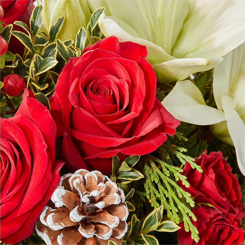 Snowy Wonderland Bouquet –  Amour Florist, Belford NJ