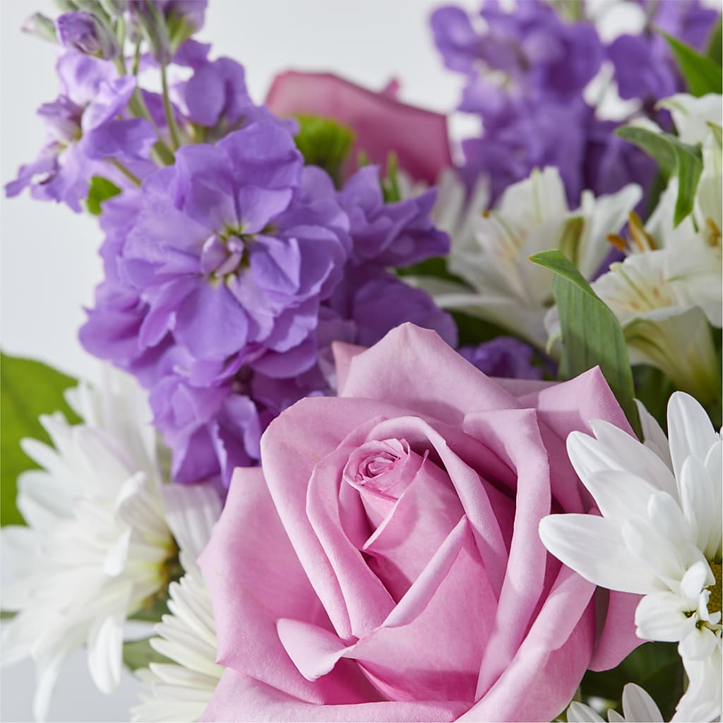 Garden of Peace Bouquet –  Amour Florist, Belford NJ