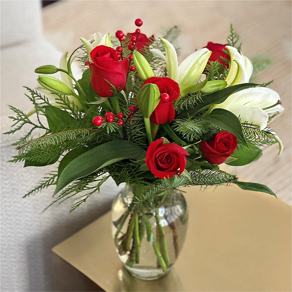 Sparkling Snowflakes Bouquet –  Amour Florist, Belford NJ