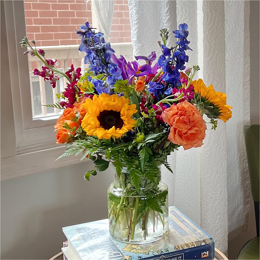 Rays of Life Bouquet –  Amour Florist, Belford NJ