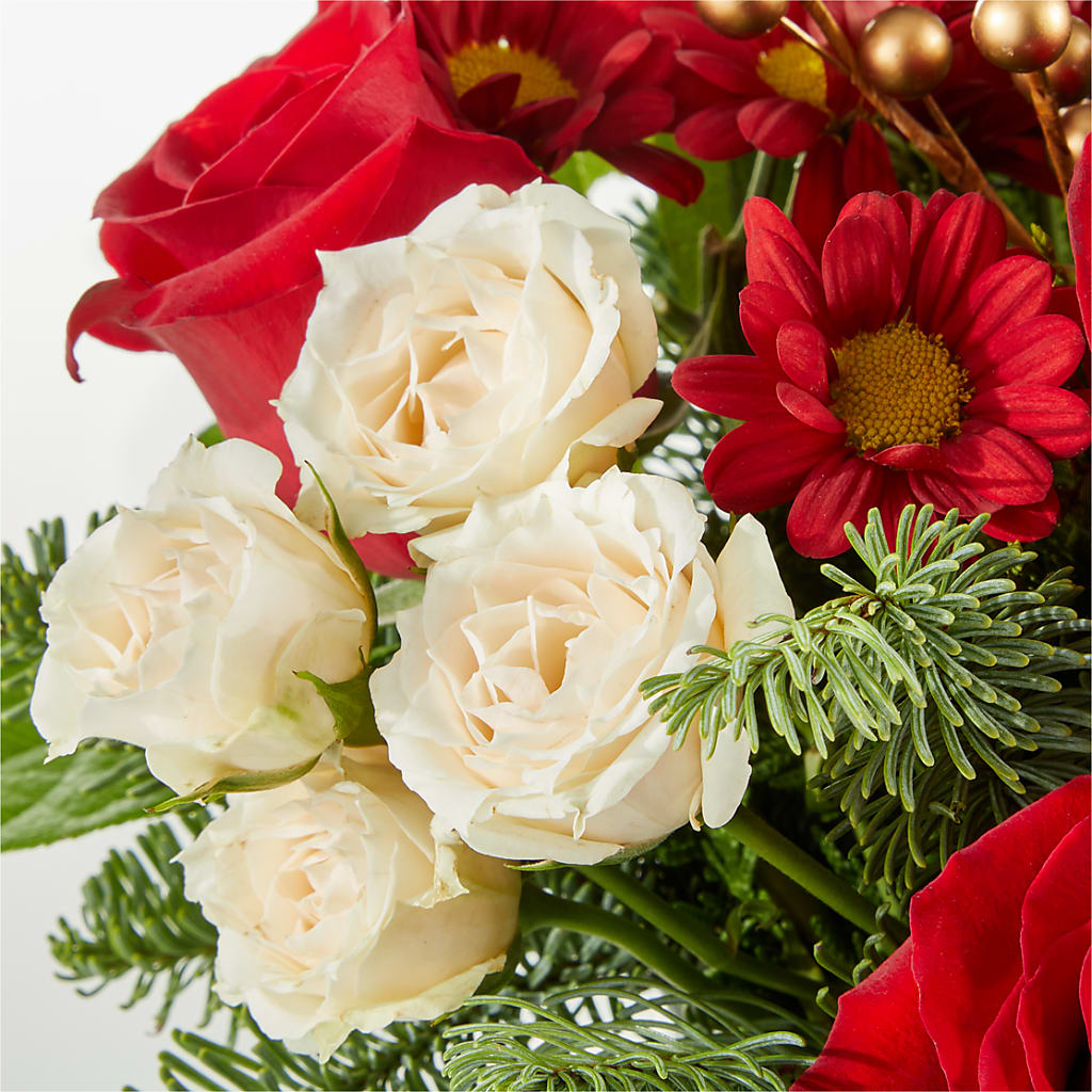 Believe Bouquet –  Amour Florist, Belford NJ